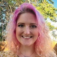 Sandra Ott's Instagram, Twitter & Facebook