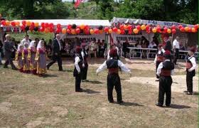 ويرفع العلم التونسي في هذا المكان. ð•ð•šð•Ÿð•–ð•Ÿ ð•‹ð• ð•¦ð•Ÿð•–ð•¤ On Twitter ØªÙˆÙ†Ø³Ù„Ø§Ø± Ø£Ùˆ Ù‚Ø±ÙŠØ© Ø§Ù„ØªÙˆØ§Ù†Ø³Ø© ÙÙŠ ØªØ±ÙƒÙŠØ§ Ù‡ÙŠ Ù‚Ø±ÙŠØ©ØªÙ‚Ø¹ ÙÙŠ Ø£Ù‚ØµÙ‰ Ø´Ù…Ø§Ù„ ØªØ±ÙƒÙŠØ§ ÙŠØ±Ø¬Ø¹ ØªØ§Ø±ÙŠØ® Ø§Ù„Ù‚Ø±ÙŠØ© Ø¥Ù„Ù‰ Ù…Ù†ØªØµÙ Ø§Ù„Ù‚Ø±Ù† 19 ØªÙˆÙ†Ø³ Ø§Ù„Ø¨ÙŠØ© ØªÙˆÙ†Ø³ Ø§Ù„Ù…Ø²ÙŠØ§Ù†Ø© Ø¬Ù†Ø§Ù† Https T Co Jak0nyuerm