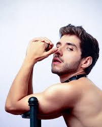 Sometimes you have to challenge yourself to play with your sexiest side“  Hace unos días estuve de cumpleaños y quería aprovechar esta publicación de  agradecer a todos los que estuvieron presente esos