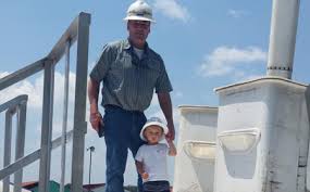 The gwinnett county quality of life unit is responsible for enforcing the gwinnett county occupational tax and business regulation ordinance, the property maintenance ordinance, the sign ordinance, the solid waste ordinance, the vacant/foreclosed real property registration ordinance. Bucket Truck Rides Help Fight Cancer