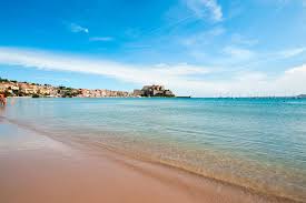 Soil temperature and biology have a large effect on this layer and explain much of the. Meteo Plage De La Pinede Calvi 20260 Haute Corse Previsions Meteo Plage Mer Et Marees La Chaine Meteo