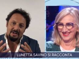 Lunetta savino (november 2, 1957) is an italian actress, who has worked on stage, television and cinema. Lunetta Savino A La Vita In Diretta La Sorpresa Di Enrico Brignano