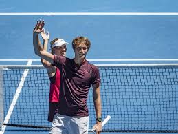 Als der matchball verwandelt war, ließ alexander zverev ein langgezogenes. Kerber Und Zverev Mit Finalchance Bei Hopman Cup Mz De