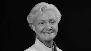 Nancy Langer's Instagram, Twitter & Facebook