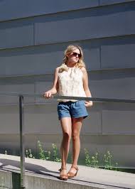 Finde jetzt einen tom tailor store in deiner nähe! Tutorial Wie Naht Man Ein Schnelles Sommertop Mit Schleife