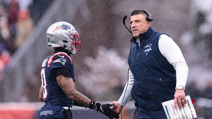 Patriots' Christian Gonzalez Earned Mike Vrabel's Trust After Week 16  Performance