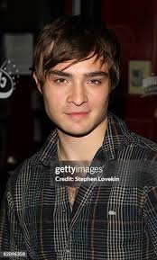 Actors Carly Rose Sonenclar and Cory Nichols attend the world... News Photo 