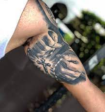 Pin On Religieuze Tatoeages