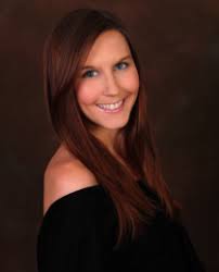 Kendra Hathaway's Instagram, Twitter & Facebook