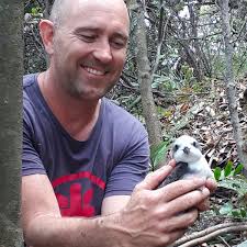 The Gulf's Complex Web: Politicians fumble at netting simple solutions