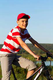 Love What Matters - "Leaving a store, I returned to my car only to find  that I'd locked my keys and cell phone inside. A teenager riding his bike  saw me kick