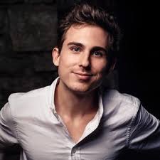 Melanie Jamison (@MelanieJamison3)