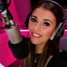 Brianna Cramer's Instagram, Twitter & Facebook