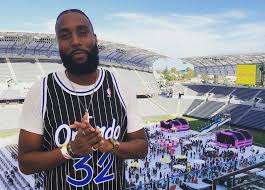 Check spelling or type a new query. Issa Rae S Family Husband Siblings Parents Bhw
