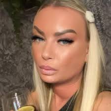 Liar not any bring furniture, asking before 35£ from Wisbech I say fuel 20£  , do I transfer , facbook profile says One person name but transfer is Raki  Ali