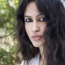 Saloni Sharma's Instagram, Twitter & Facebook