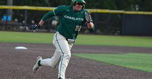 Charlotte baseball struggles against Middle Tennessee