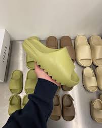 Pause Magazine On Instagram Pauseorskip Yeezy Slides Credit Atatf Pauseonline In 2020 Fresh Shoes Hype Shoes Tennis Shoes Outfit