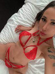 amia miley on X: My Onlyfans is 50% off today! 😱😈💦  t.co rWt4grEmVF t.co 6X9Frlluvu   X