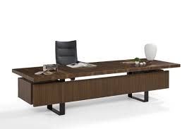 Executive Desk Contemporary In Wood Metal Gazel By Faruk Malhan Koleksiyon Contemporary Desk Office Design Office Table Design