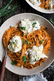 Creamy Red Pepper Pasta With Burrata Herbs The Original Dish In 2021 Red Pepper Pasta Healthy Snacks Recipes Pasta Dishes