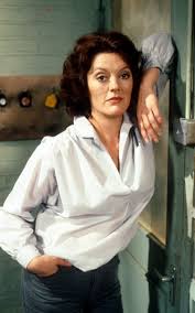 Resultado de imagem para carolyn jones