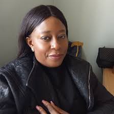 I will work hard..but if the opportunity to become a rich housewife arises,  I'm taking it🙌🚶‍♀️🤷‍♀️