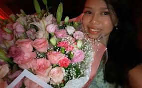 Mark your calendars — May 11, 2025 is Mom's Day! Let's celebrate the queens  of our lives by showing how much they mean to us. Surprise Mom with a fresh  flower bouquet,