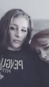 Alicia Moncrief's Instagram, Twitter & Facebook