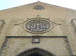 Basilica di santa chiara, in assisi; Sehenswurdigkeiten In Neapel Kloster Kreuzgang Und Museum S Chiara