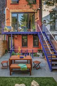 Tour A Brooklyn Brownstone Transformed Into 3 Apartments For Grown Siblings Modelos De Escadas Externas Arquitetura Casas Escadas Externas