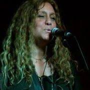 Stacy Robin (stacyrobinsongs)