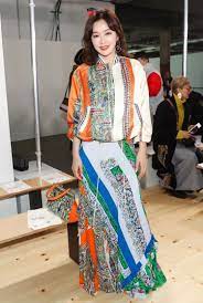 秦嵐愛上印花裝 大自然花 鳥氣息超療癒 udnstyle chinese women fashion style
