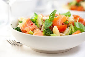 Une Bonne Recette De Salade De Pates Au Saumon Fume Recipe Healthy Recipes Pasta Salad Salmon Salmon Pasta Salad Recipes