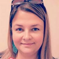 Andrea Lease's Instagram, Twitter & Facebook