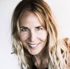 Juliet Gilbert's Instagram, Twitter & Facebook