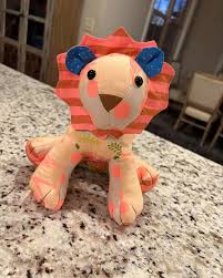 Two gorgeous Buttons bears made by Sue Farley Smith! Love the story behind  them, " I made these 2 guys from 4 different shirts given to me by the  daughter of a