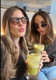 Disfruta de Momentos de Baile con Música Alegre