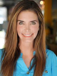 Brandy Fox's Instagram, Twitter & Facebook