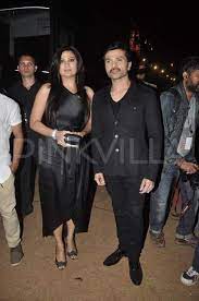 Himesh reshammiya an indian music director, composer, singer and actor. Here Are Some Interesting And Unknown Facts About Himesh Reshammiya S Marriage Pinkvilla