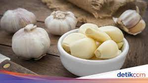 Sejak dari zaman dahulu kala para lelaki jadi sekiranya anda mempunyai masalah berkaitan, jangan pandang sebelah mata akan kehebatan khasiat bawang putih untuk kesihatan seksual lelaki. 7 Manfaat Bawang Putih Untuk Wanita Dan Pria