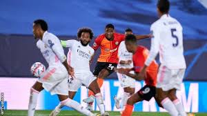 Bensebaini scores as borussia monchengladbach hit shakhtar donetsk for six. V Oawngzjba5mm