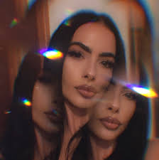 art done by @annamond