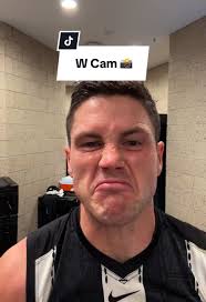 Jamis Winton Partying in Lockerroom