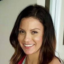 Heather Siegel's Instagram, Twitter & Facebook