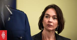 Pay offer a 'significant loss' to frontline officers- former police  minister