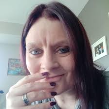 HOW MANY OF YOU LOVES YUNGBLUD 🖤🩸🖤🤔💋