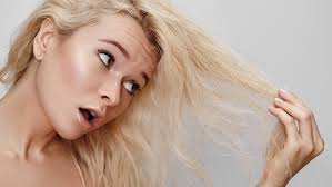 Just Got Out Of The Salon 🫤 I Thought U Were Not Supposed To Overlap When  Doing Roots??? Did Not Get The Results I Wanted My Roots Are Lighter Than My  Ends! :