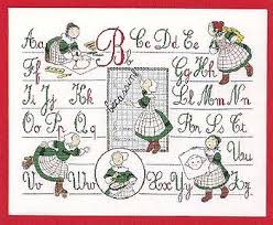 J'adore les abécédaires et je suis comblée. Kits Point De Croix Abecedaires Sur Univers Broderie