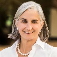 Sarah Shillington's Instagram, Twitter & Facebook